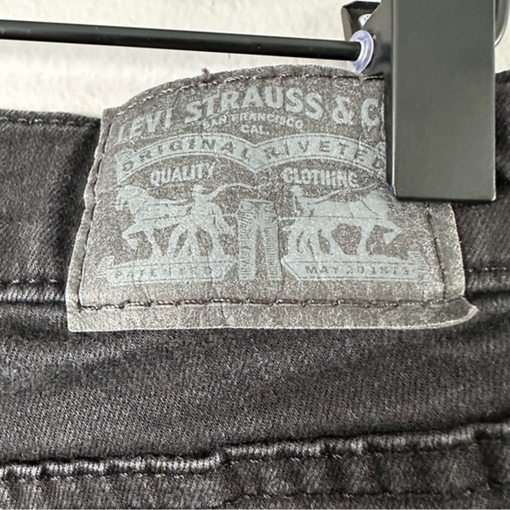 Levi Strauss Original Riveted Classic Bootcut Jeans | Black - Picture 8 of 9